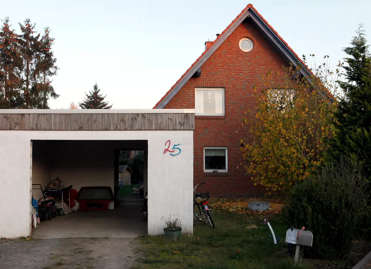 1321207524-jpg5797006967664214525