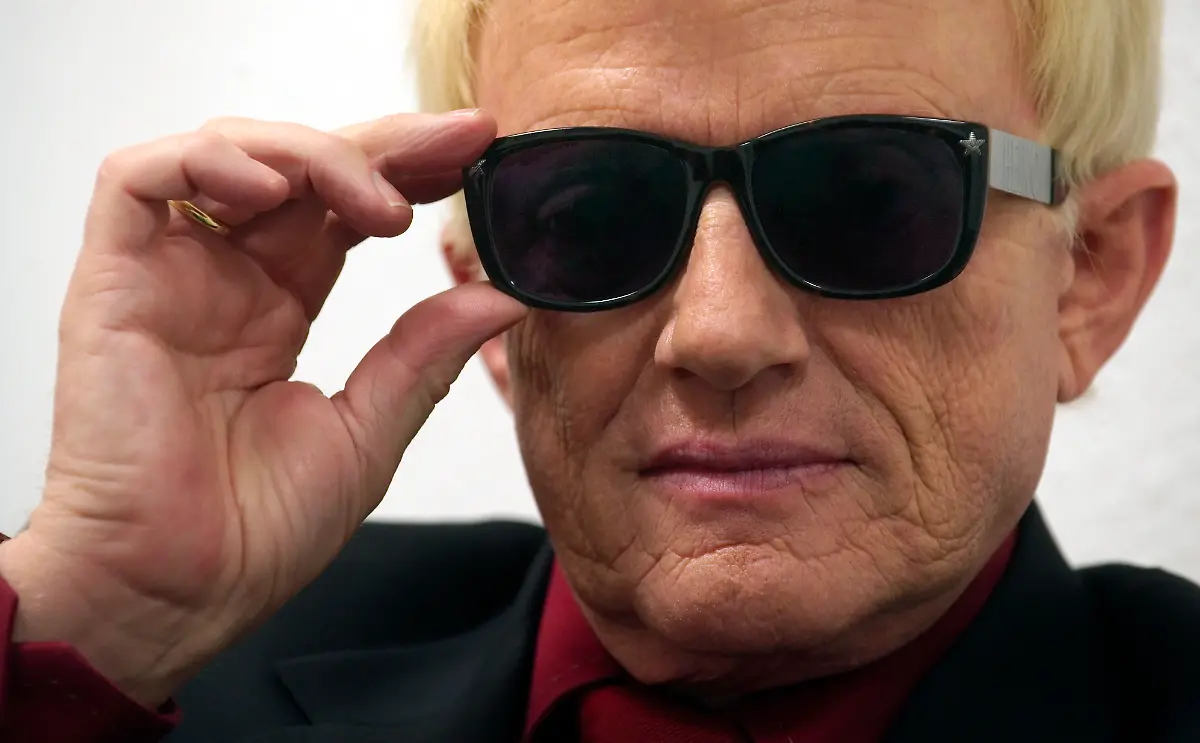 DI10031-20111112-jpg2522687838021850060