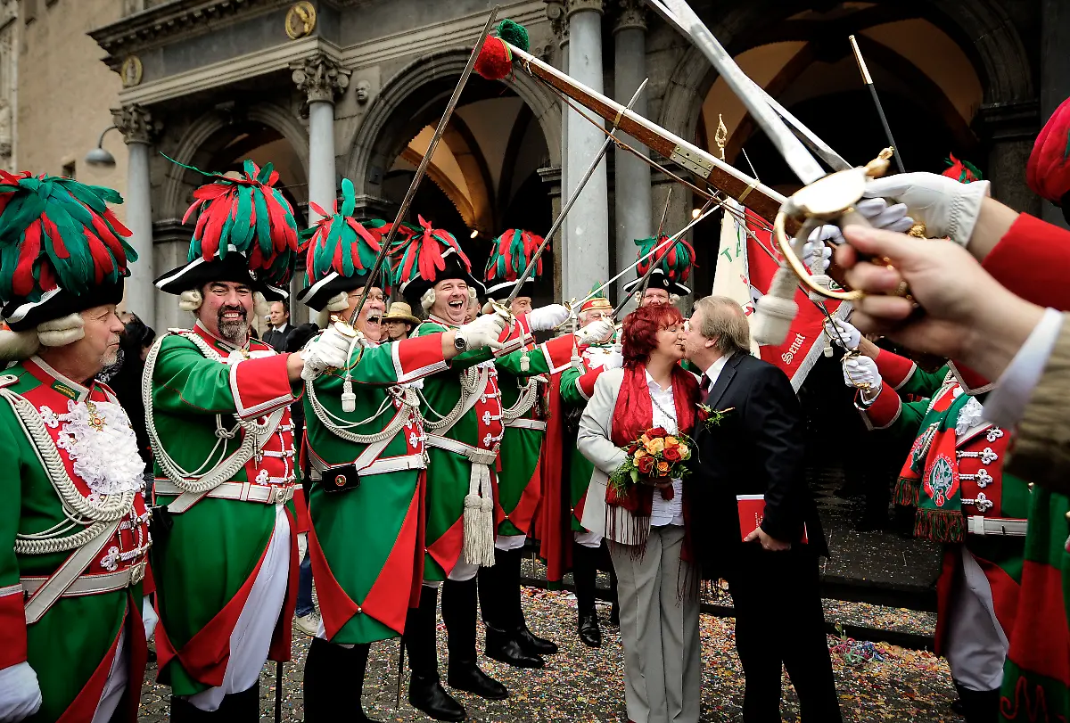 DI10123-20111111-jpg6492599808622708410