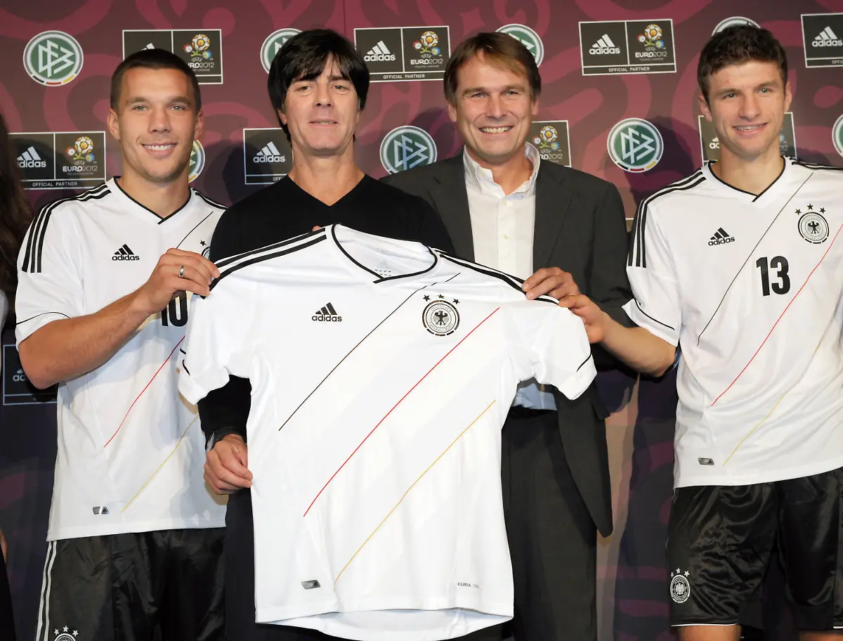 318e0223-jpg1077050567120362996