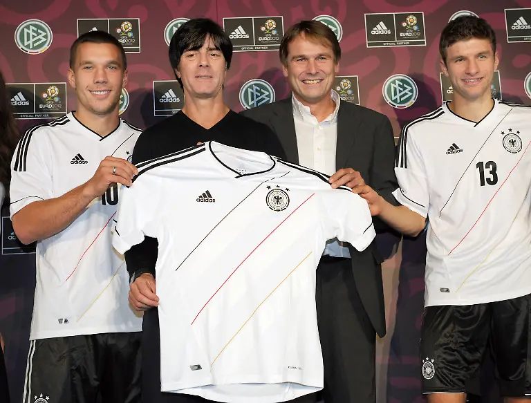 318e0223-jpg1077050567120362996