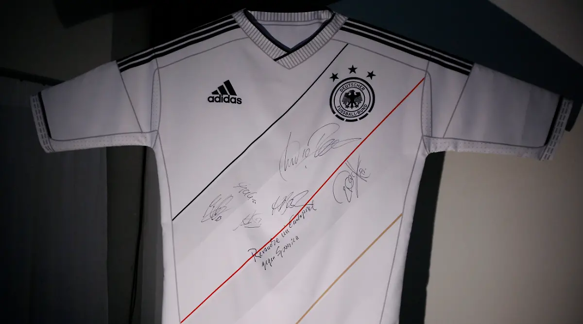 DI10258-20111109-jpg5280808185799510678