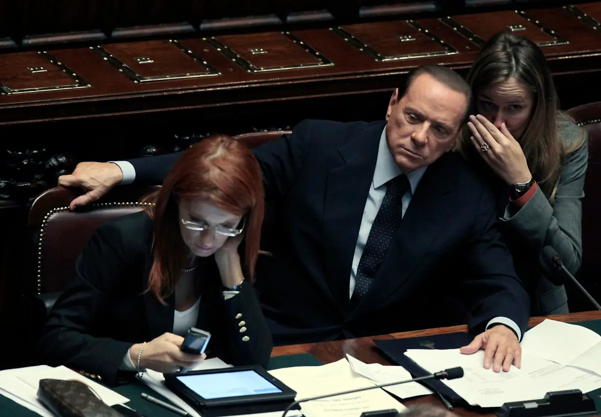 2011-11-09T054452Z-01-PXP513-RTRMDNP-3-ITALY-JPG697664284052781312