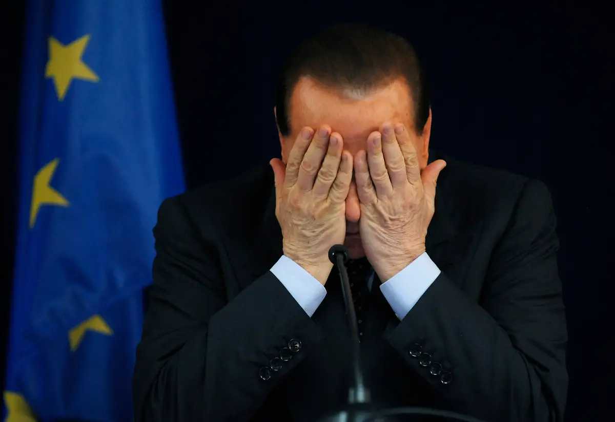 2011-11-09T054524Z-01-PXP521-RTRMDNP-3-ITALY-JPG8184360918460768753