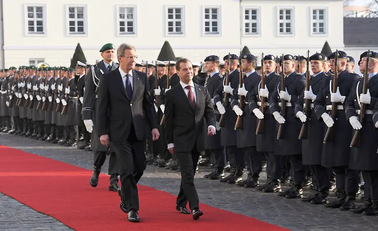 317m0107-jpg5711857829973749799