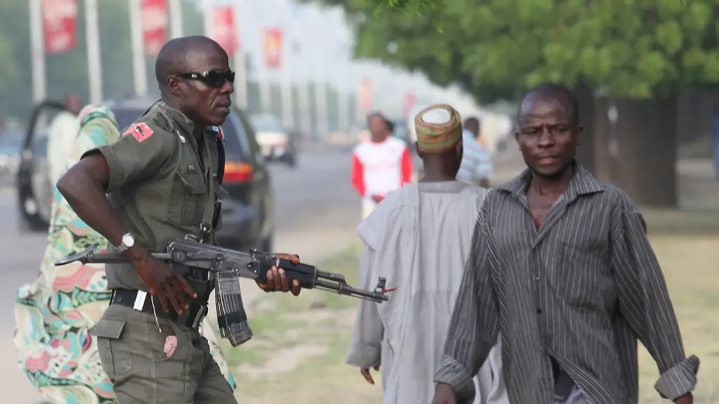 1320430855-jpg1374757740274835661