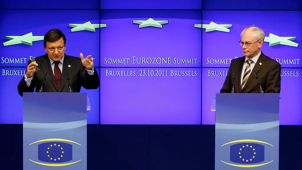 2011-10-23T201022Z-01-YH168-RTRMDNP-3-EUROZONE-SUMMIT-JPG1763679727232499544
