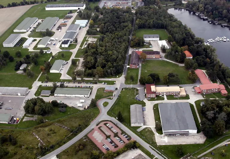 DI10051-20111026-jpg884219814766411686