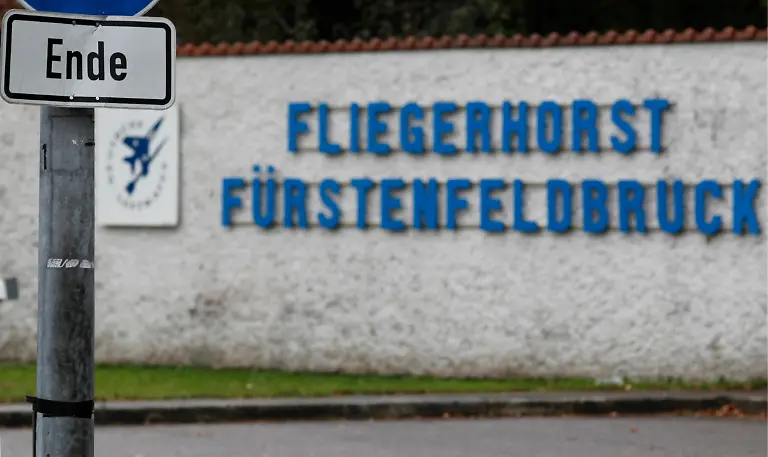 DI10169-20111026-jpg2963457420367798111