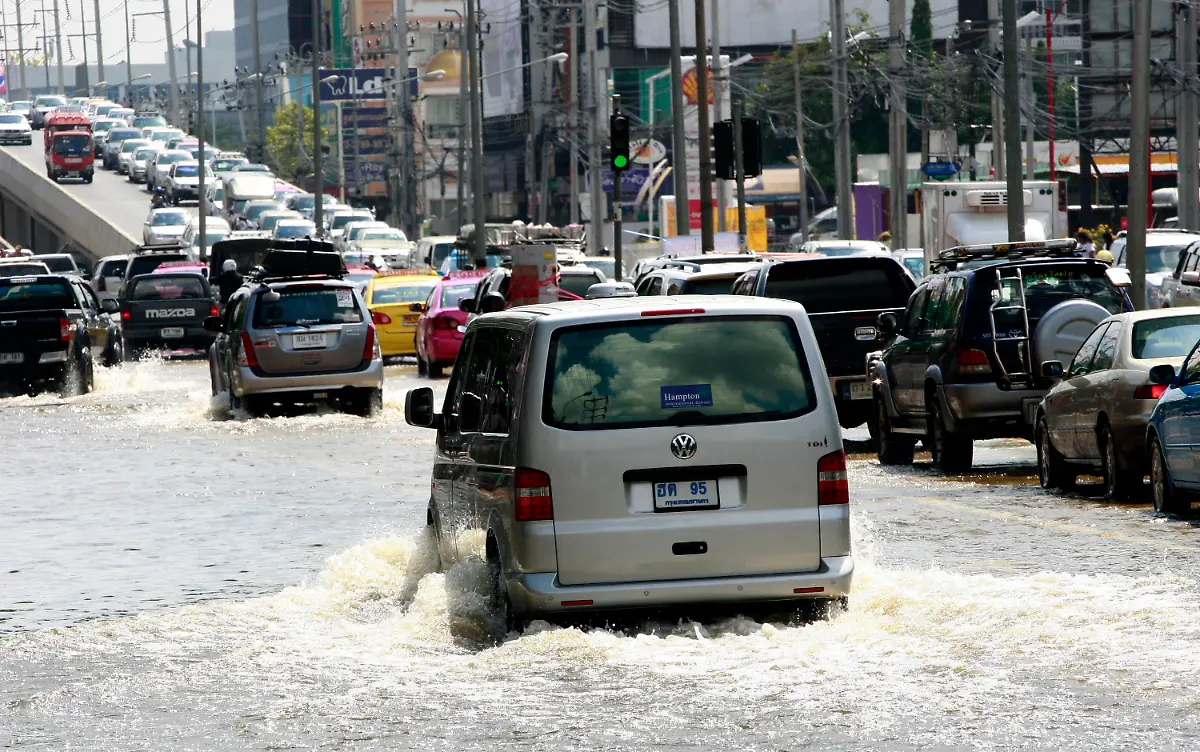 1319267912-jpg8942760229465253857