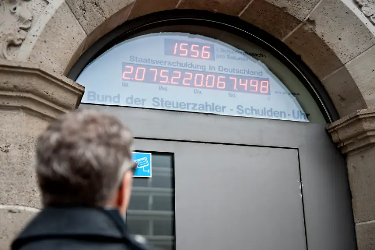 1319106019-jpg3891320631117481174