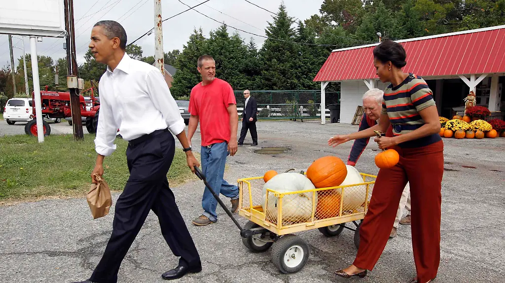 2011-10-19T200709Z-01-WHT28-RTRMDNP-3-OBAMA-JPG3133306176266520996