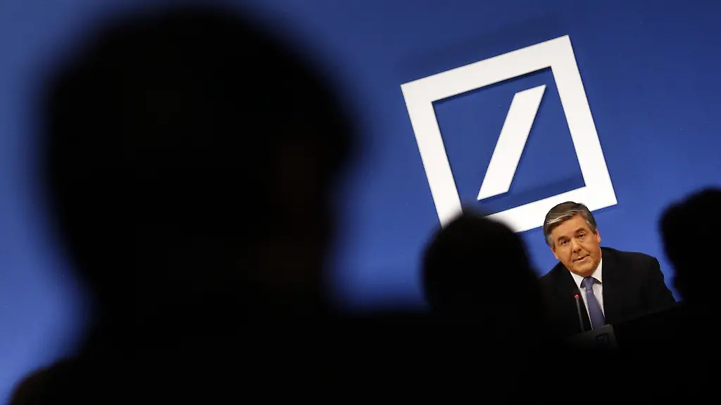 2011-10-14T104153Z-01-MDA02-RTRMDNP-3-GERMANY-JPG2146721329537241311