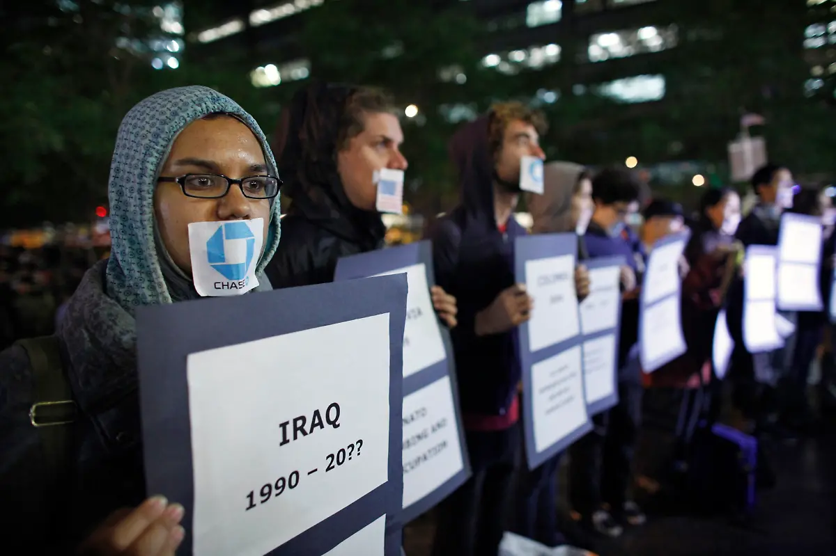 2011-10-15T030947Z-01-EMZ307-RTRMDNP-3-PROTESTS-JPG109414905291531212