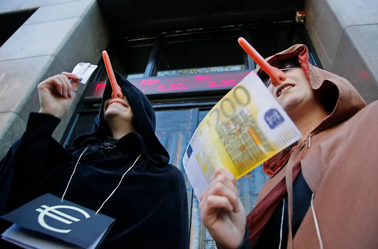 DAB2304-20111015-jpg5996963913678940095