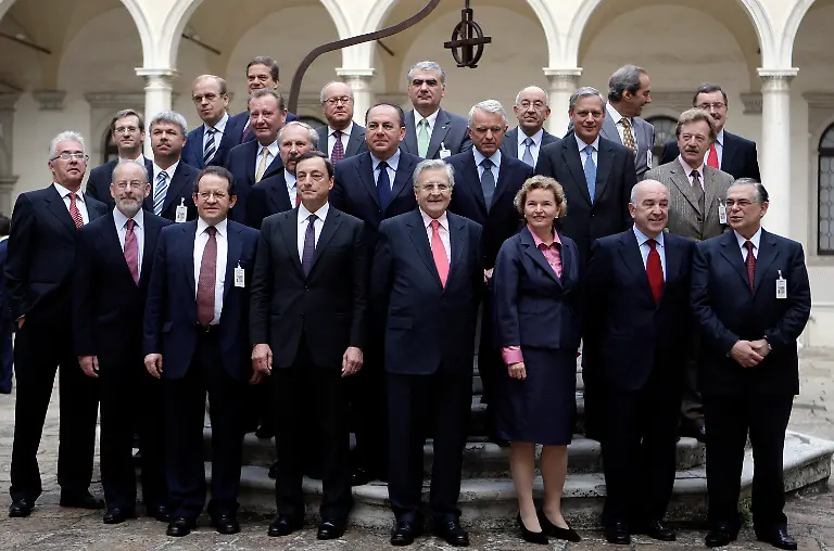 Familienfoto-EZB-Trichet-Weber-Stark