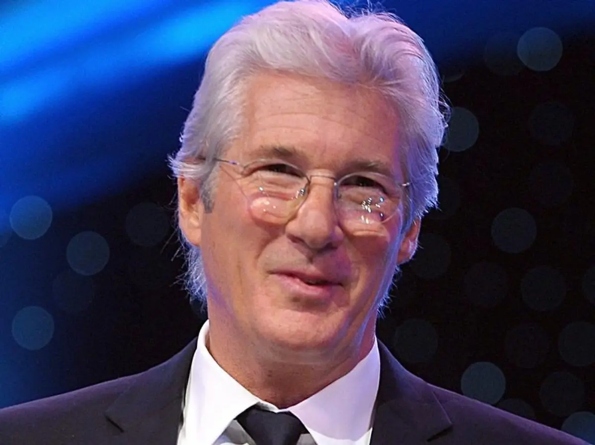 Fuer-den-guten-Zweck-trennte-sich-der-Schauspieler-Richhard-Gere-von-grossen-Teilen-seiner-Gitarrensammlung