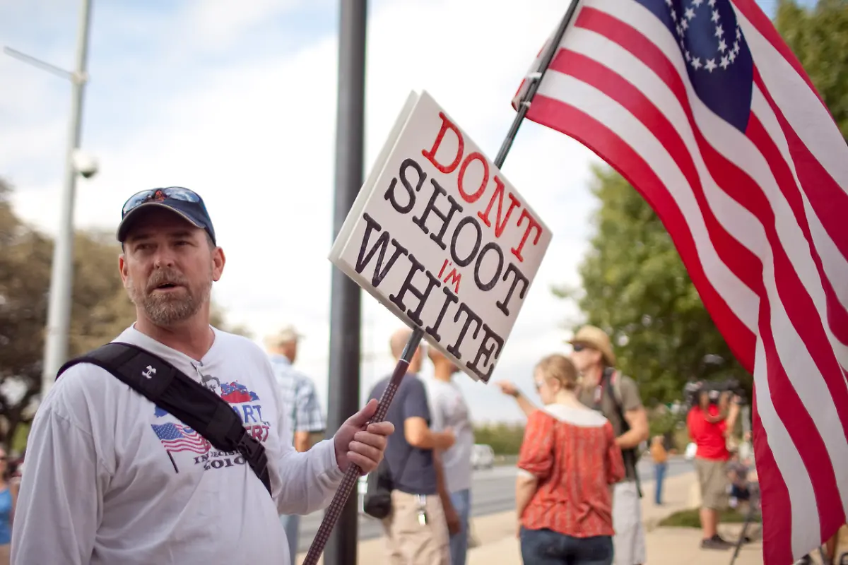 1317944572-jpg5793815241543903926