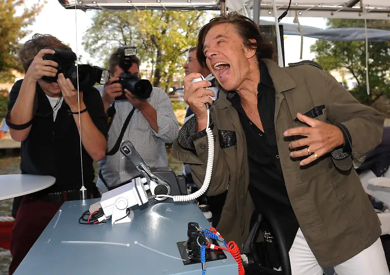 30ke2850-jpg7200645779598120351