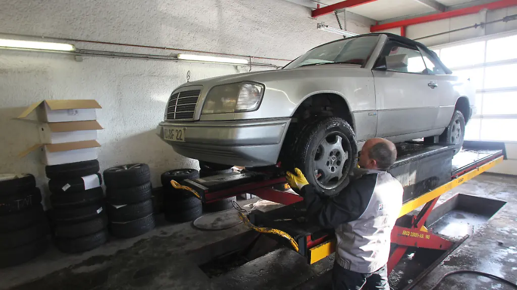 Winterreifen-Reifenwechsel