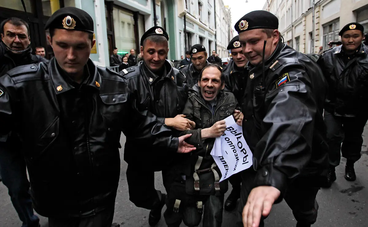 1317051670-jpg1089155354849787586