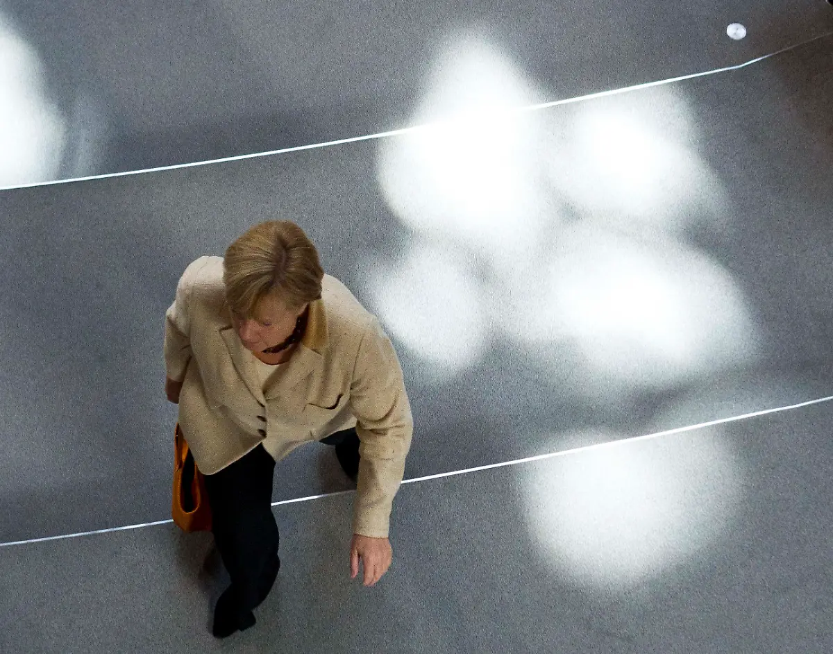 1317299676-jpg8833663231299512627