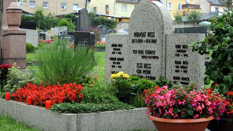 Der Gemeinde ging es darum, nicht länger Ziel von Neonazis zu sein.