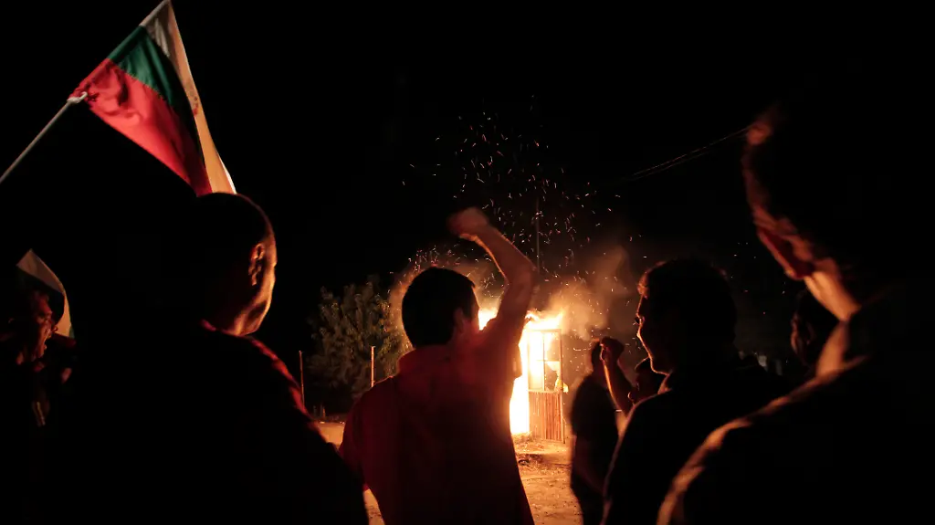 DAB3760-20110925-jpg634966376693267726