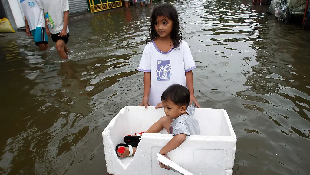2011-09-28T094738Z-01-RVR10-RTRMDNP-3-PHILIPPINES-WEATHER-JPG9187460475103624163