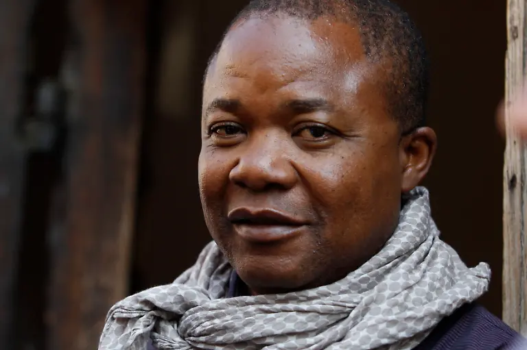 2011-09-26T135046Z-01-ROM508-RTRMDNP-3-ITALY-KNOX-JPG2696704904343028630