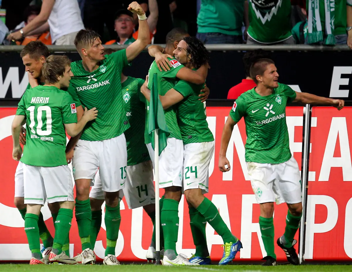 DI10441-20110925-jpg7798012539441899065