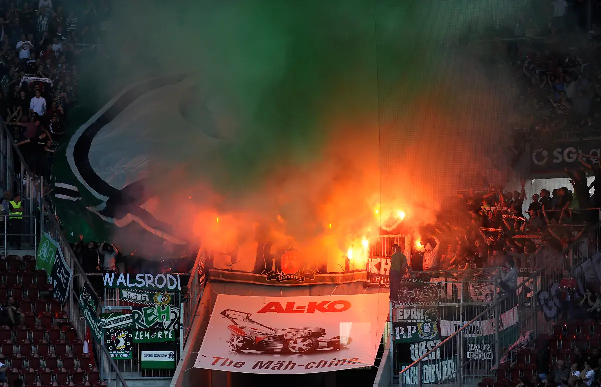 1316875468-jpg8955199405948476633