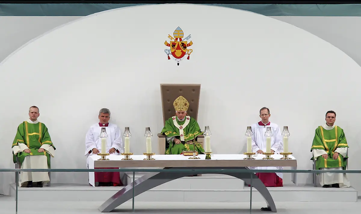 1316712766-jpg2136370197798540498