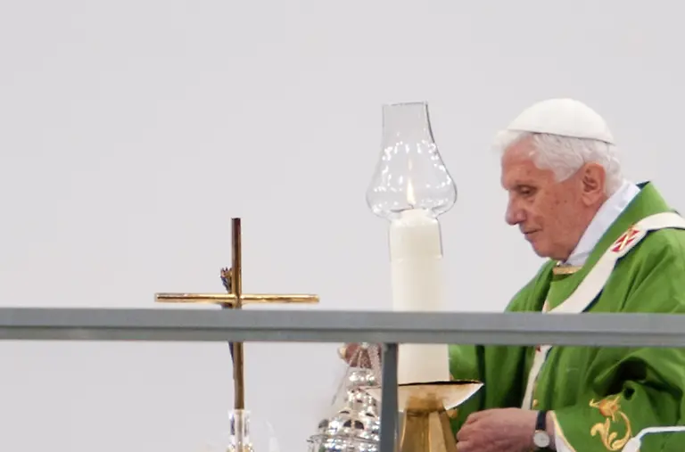 1316710375-jpg2981680936827084796