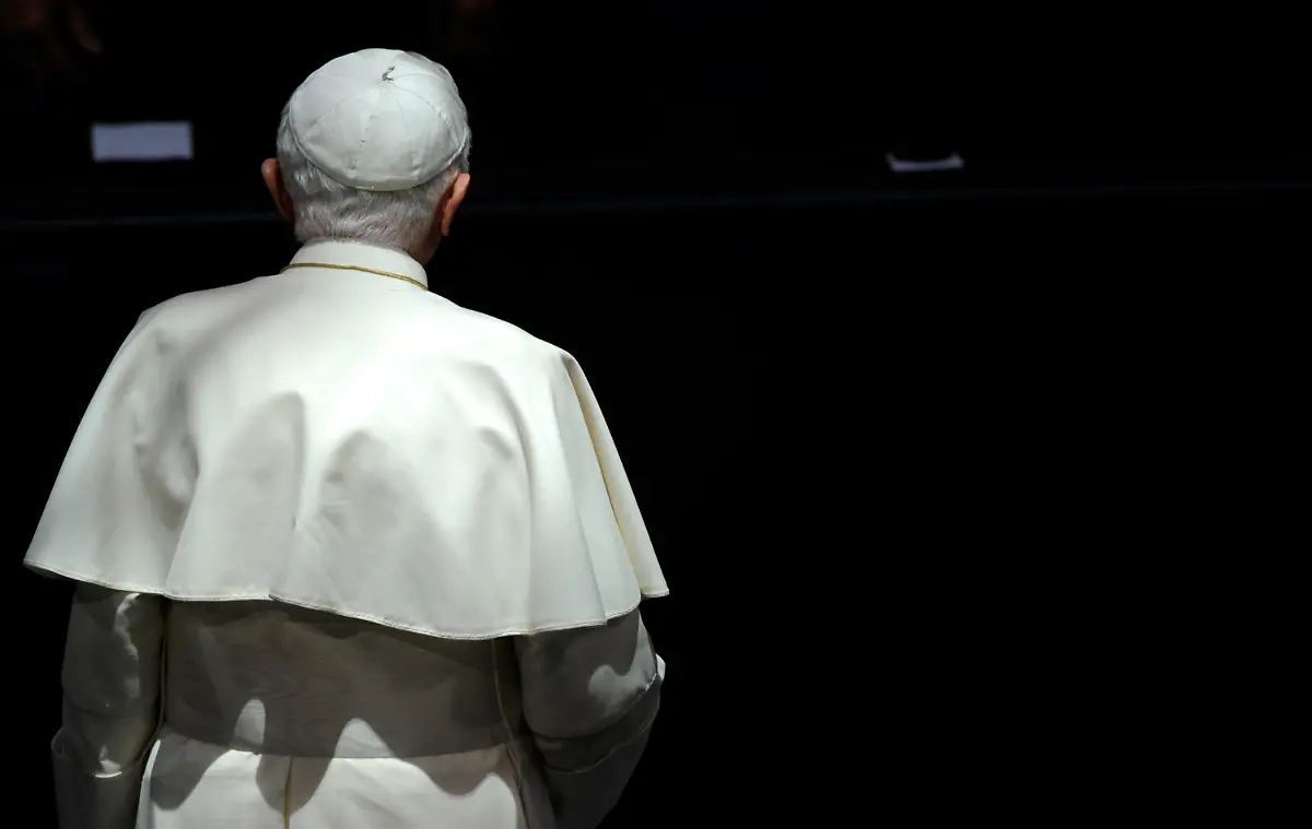 1316710991-jpg226170131344084057