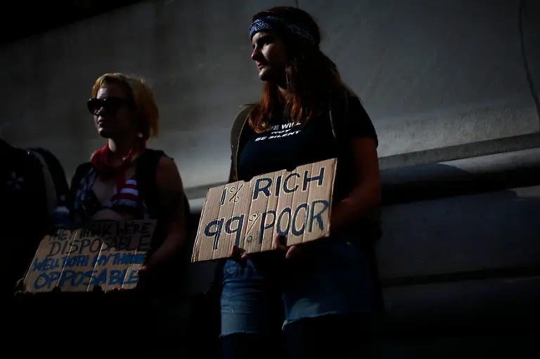 2011-09-19T145826Z-01-NYK410-RTRMDNP-3-USA-JPG2417908786964771458