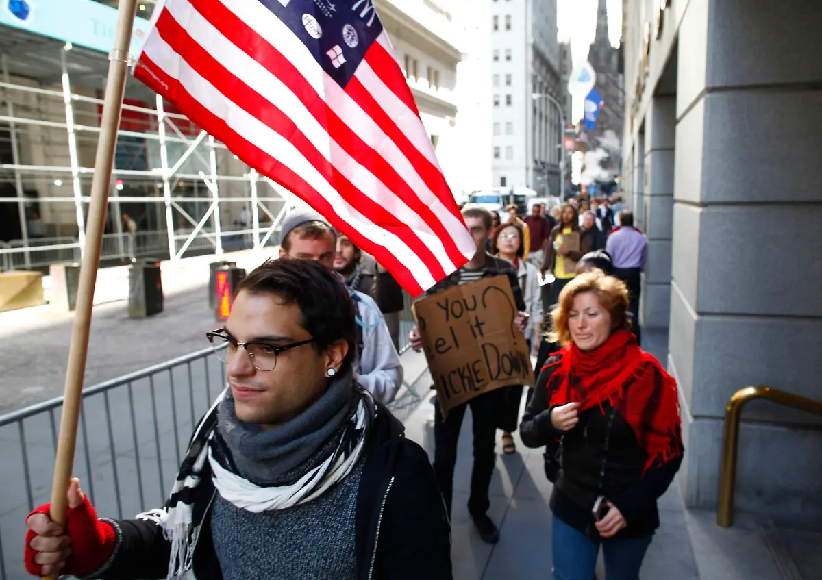 2011-09-19T153759Z-01-NYK413-RTRMDNP-3-USA-JPG574929525834853491