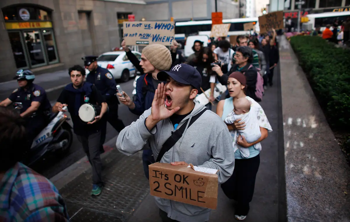 2011-09-21T161610Z-01-EMZ103-RTRMDNP-3-WALL-STREET-PROTESTS-JPG1211456197357987982