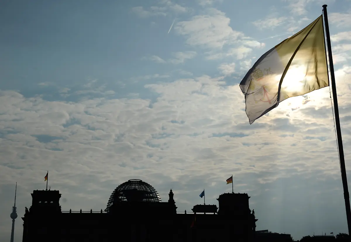 DI10099-20110922-jpg6692603634958477343