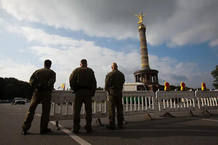 DI10126-20110922-jpg4634104763495251135