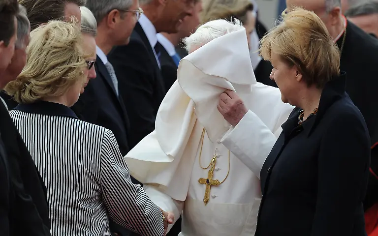 1316682044-jpg3178875104651747116