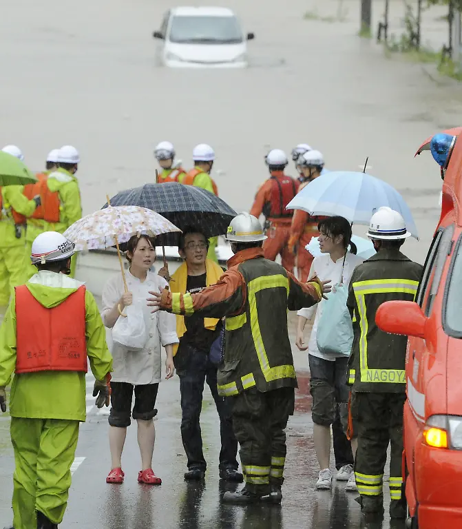 1316560078-jpg1192604484487054428