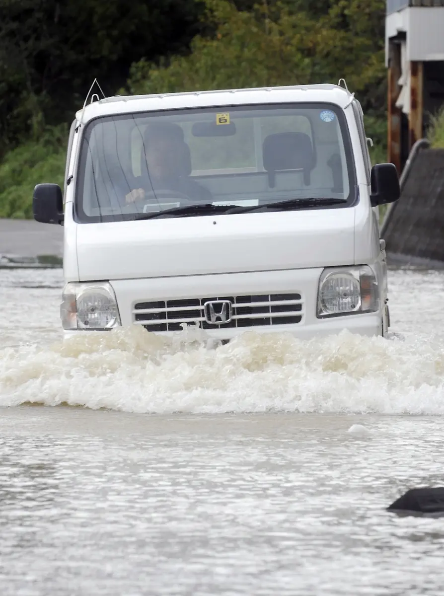 DAB0632-20110921-jpg3960641159512318201