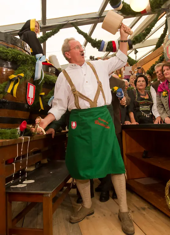 DI10063-20110917-jpg645625686229380466