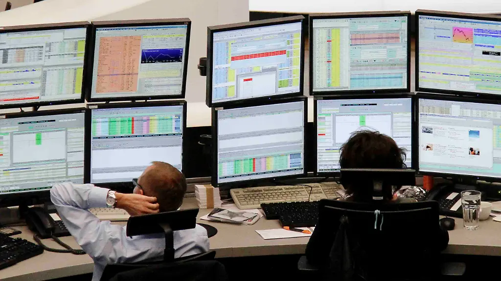 2011-09-13T083252Z-01-BER601-RTRMDNP-3-GERMANY-JPG8530820369016655208