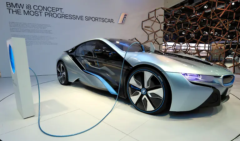 5-BMW-i8