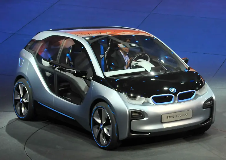 3-BMW-i3