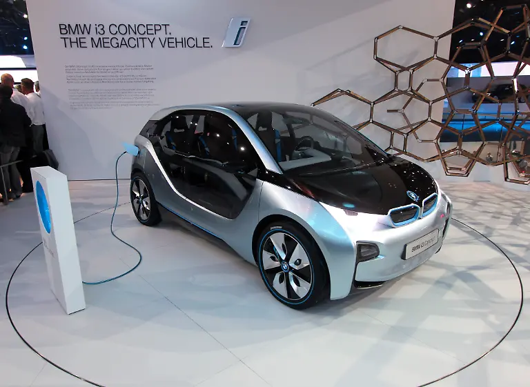 2-BMW-i3