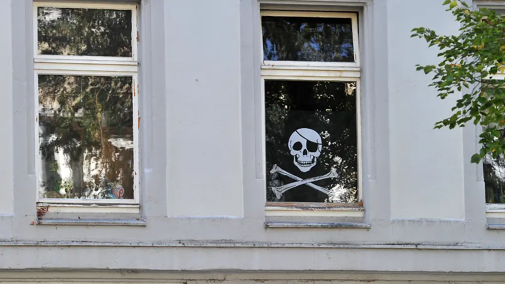 30741139-jpg2509541664510732795