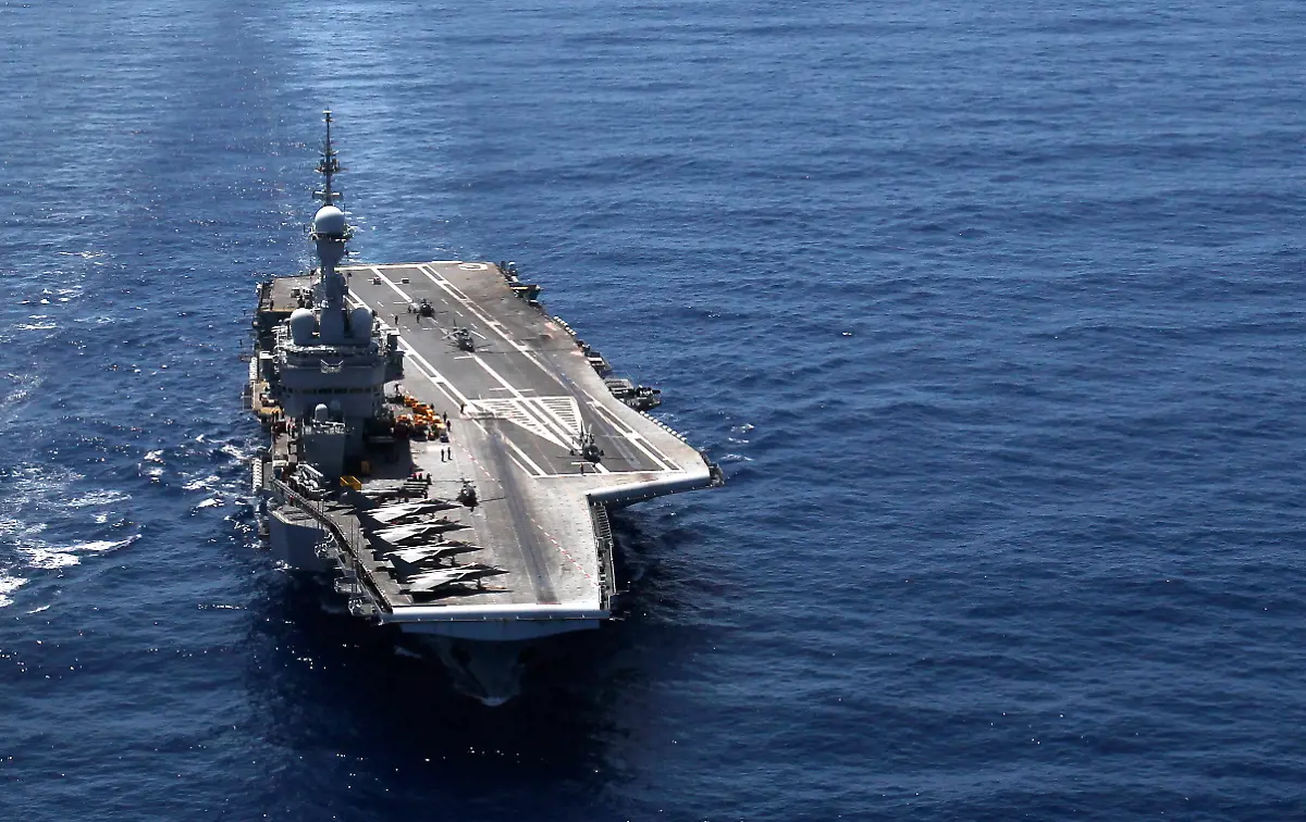 AP110412028398F-cdg2